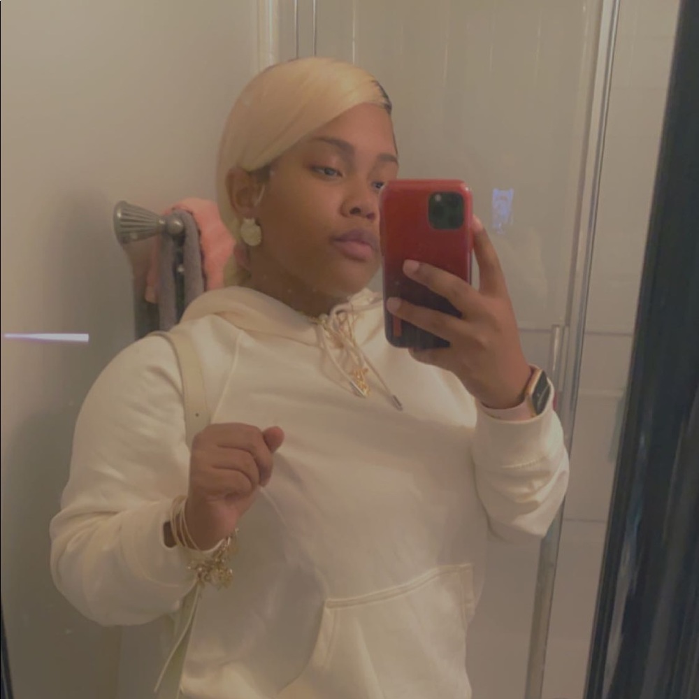 Meet your Posher, Ashanti